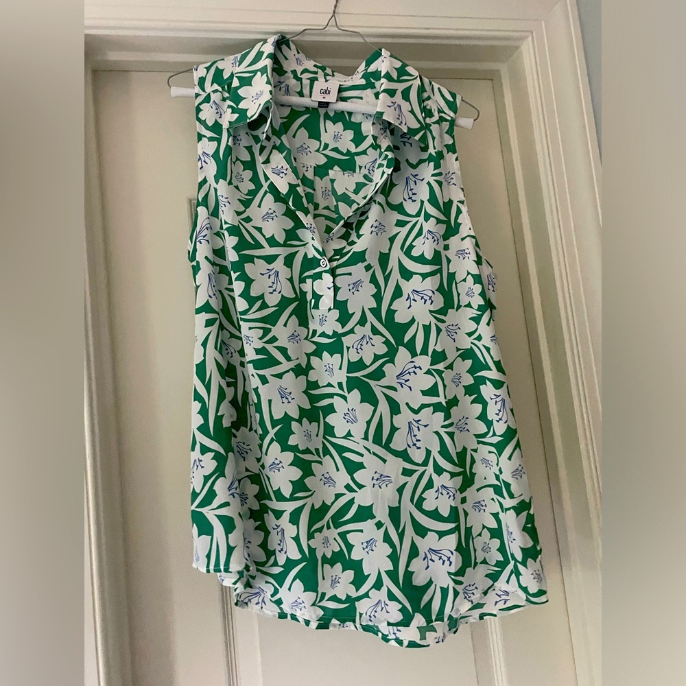 *Like New* Cabi “Bloom” Sleeveless Top